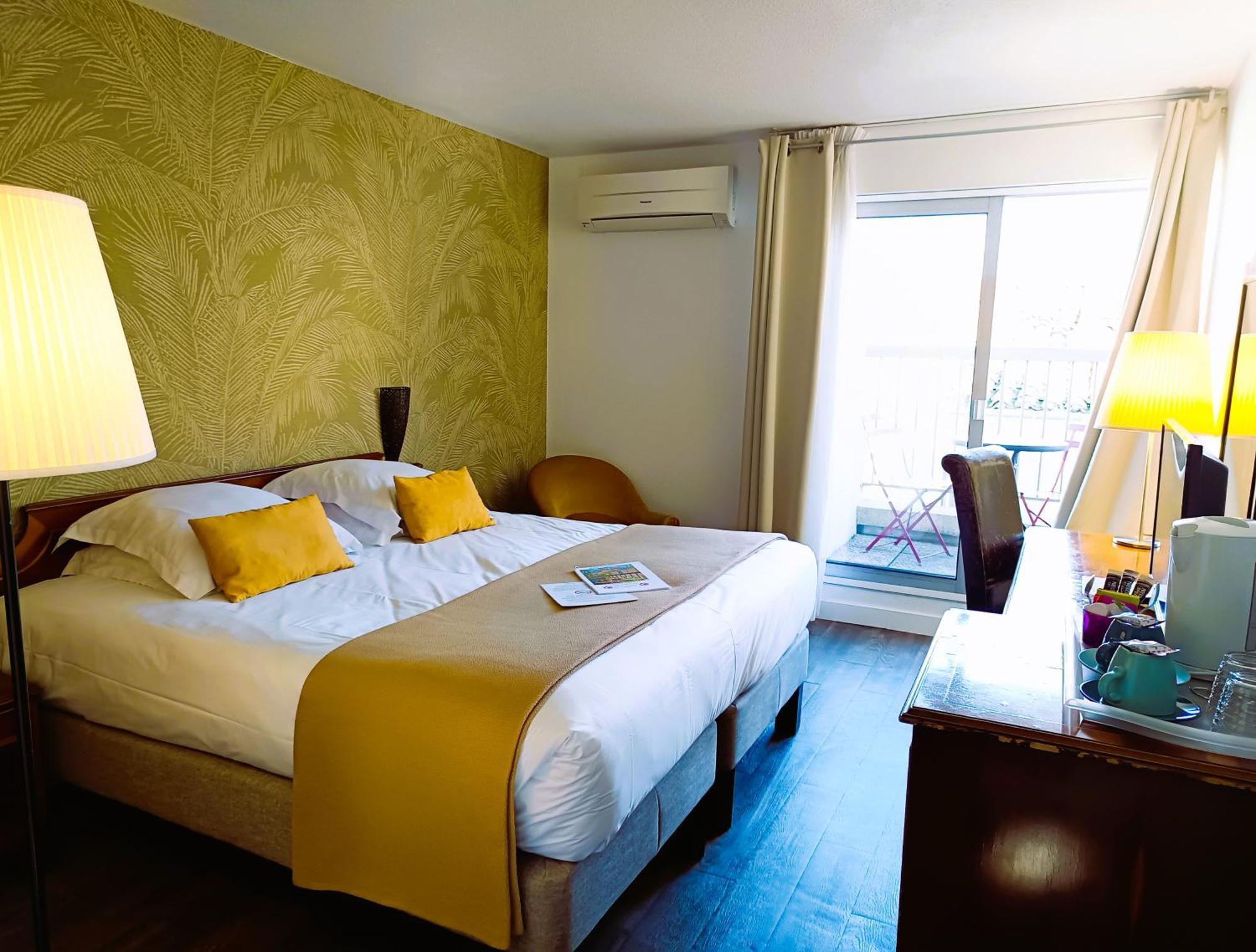 Hotel Des Tuileries Nîmes Eksteriør billede