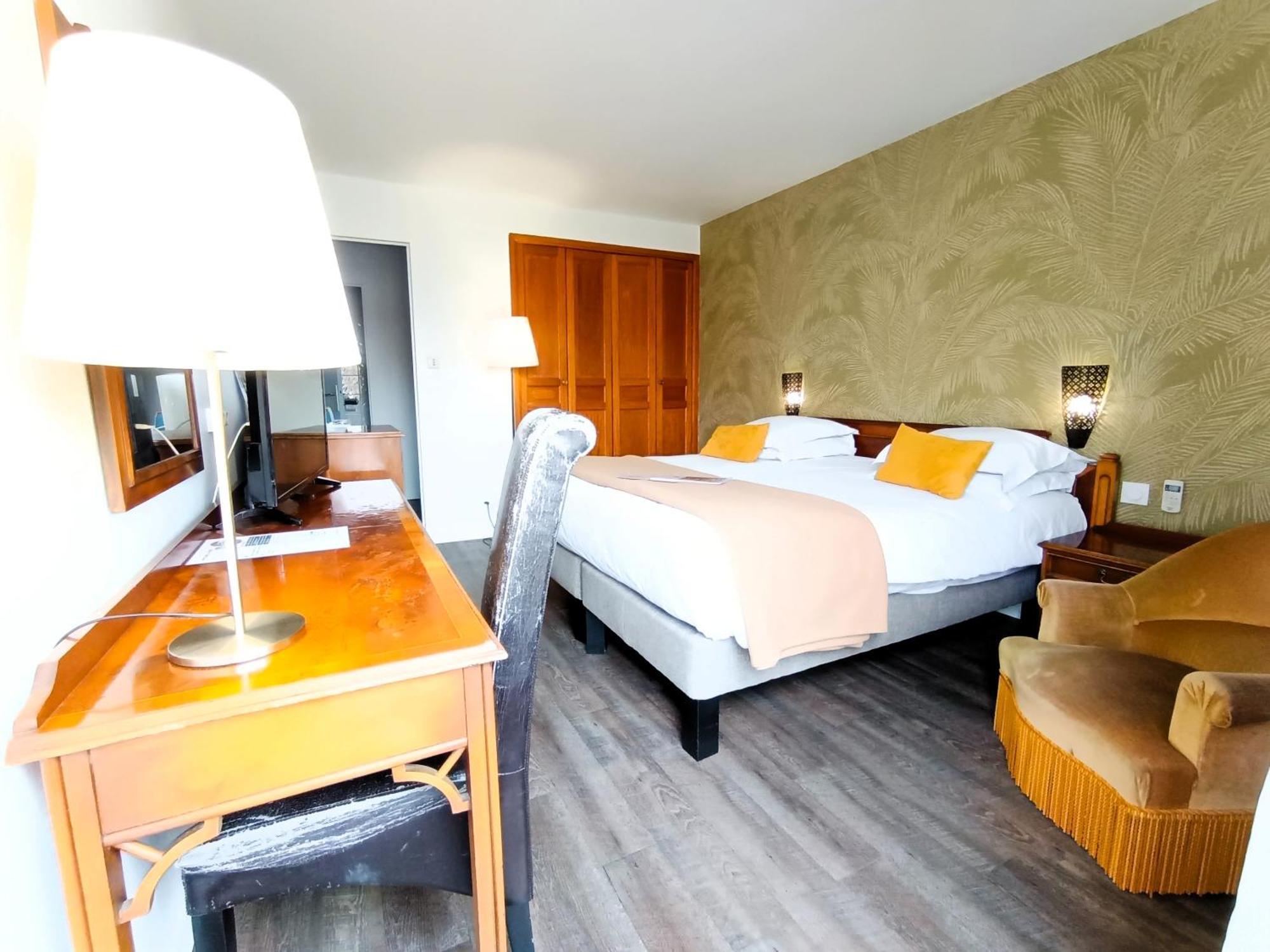 Hotel Des Tuileries Nîmes Eksteriør billede