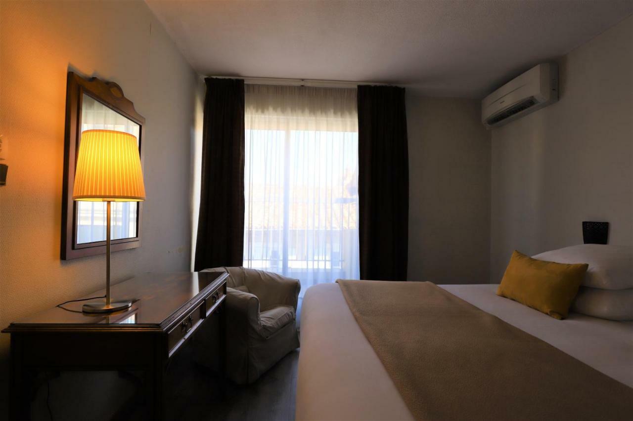 Hotel Des Tuileries Nîmes Eksteriør billede